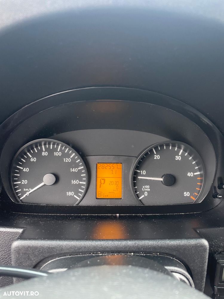 Mercedes-Benz Sprinter - 3