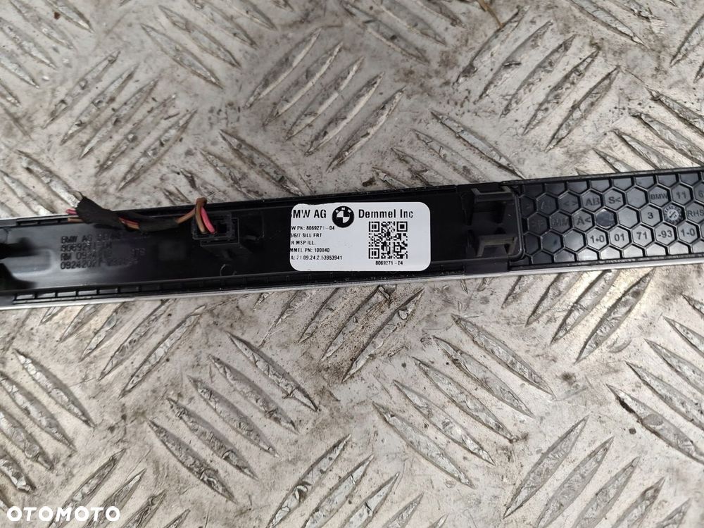 BMW X7 G07 LISTWY NAKŁADKI PROGOWE M-PAKIET LED KPL 8072243 8072244 8069271 - 7