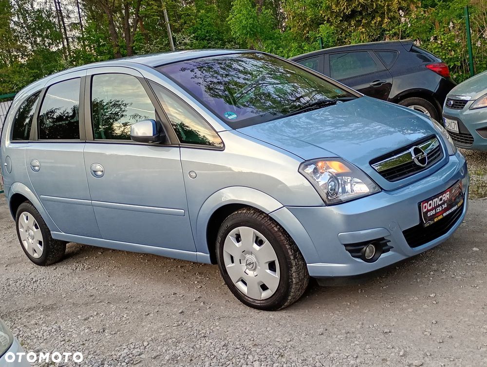 Opel Meriva 1.8 16V Cosmo Easytronic - 10