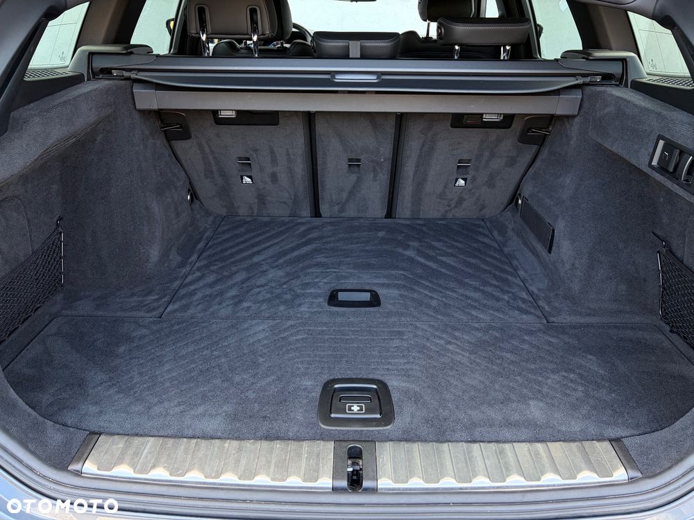 BMW Seria 3 320d Edition M Sport Shadow - 11