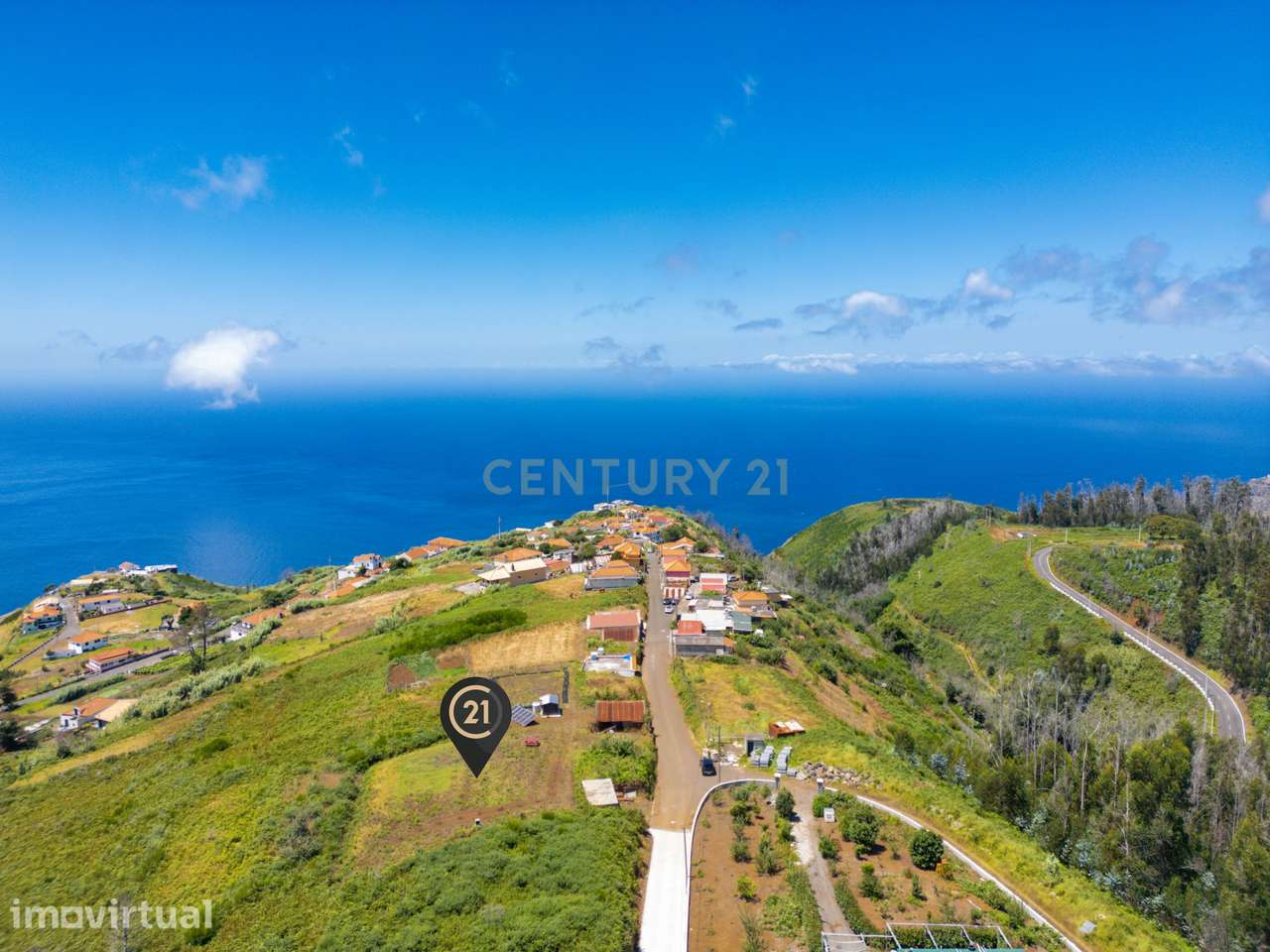 Terreno com dois palheiros à Venda em Fajã da Ovelha, Calheta, Madeira - Grande imagem: 2/28