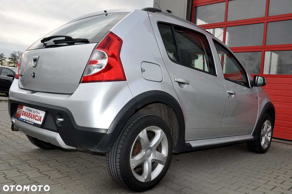 Dacia Sandero Stepway 1.6 - 17