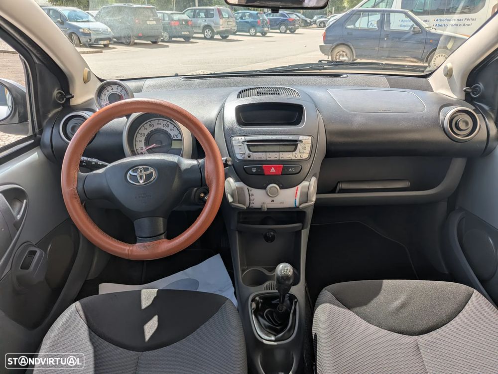 Toyota Aygo 1.0 + AC - 6
