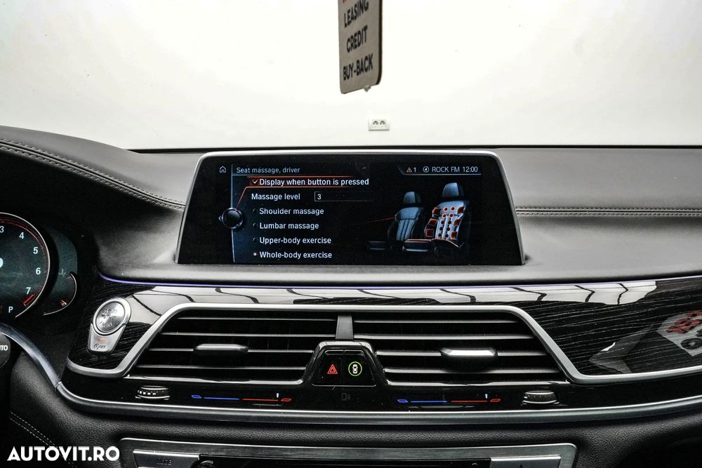 BMW Seria 7 750i xDrive - 30