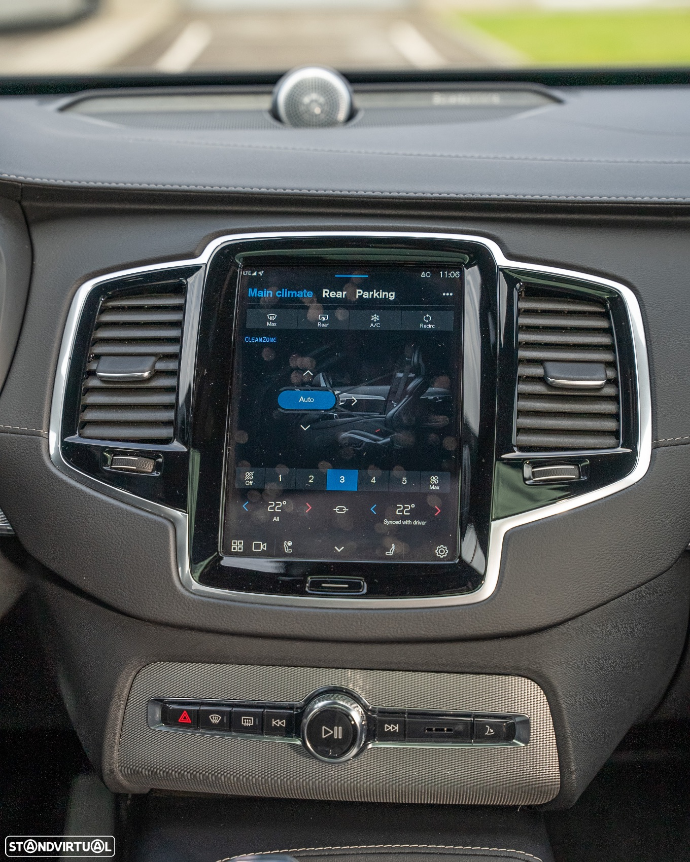 Volvo XC 90 2.0 T8 PHEV Ultimate Dark AWD - 37