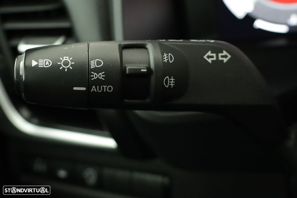 Nissan Qashqai 1.3 DIG-T N-Connecta Xtronic - 17