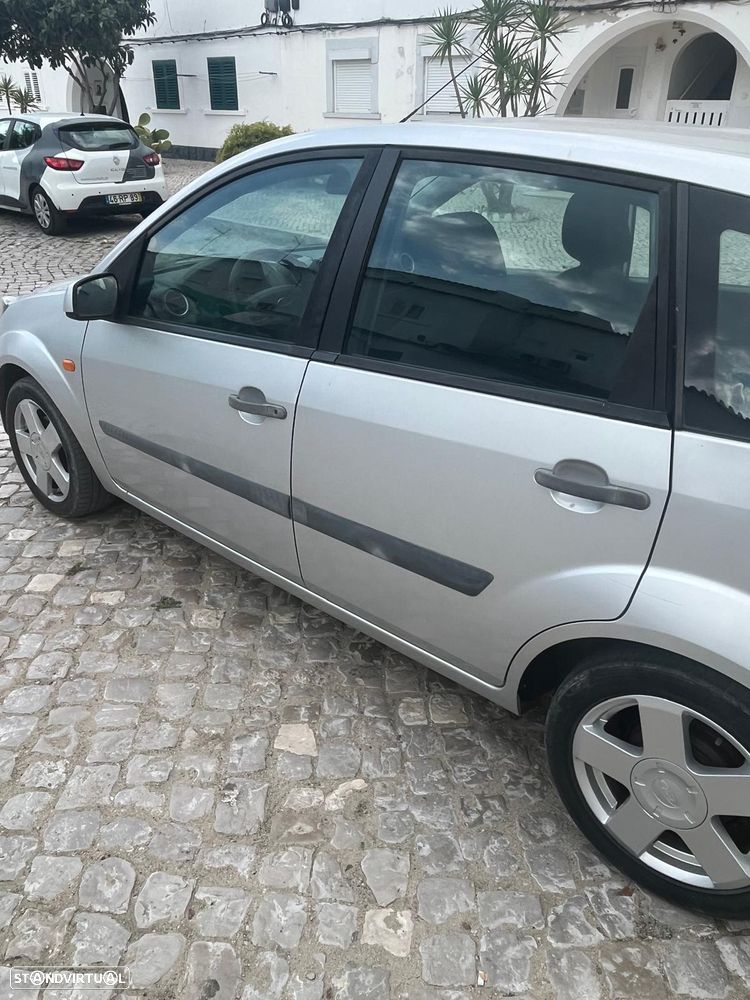 Ford Fiesta 1.25 Trend - 6