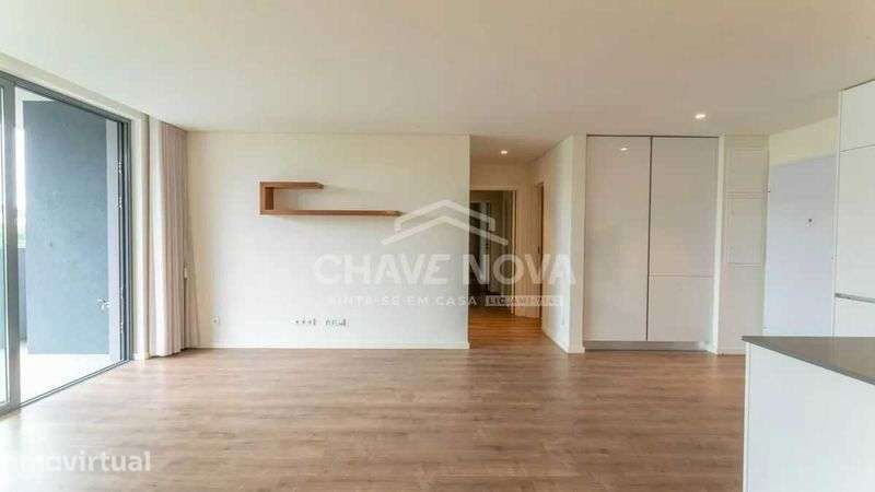 T3 com varanda e vista para o Parque da Lavandeira - Grande imagem: 2/12