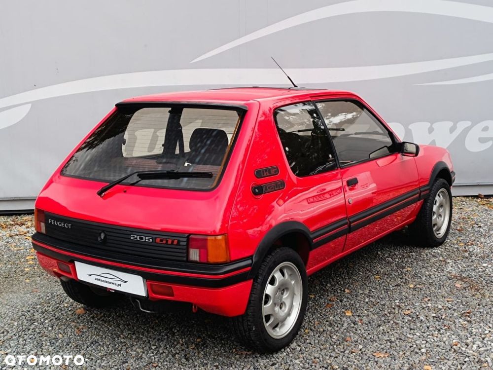 Peugeot 205 - 3