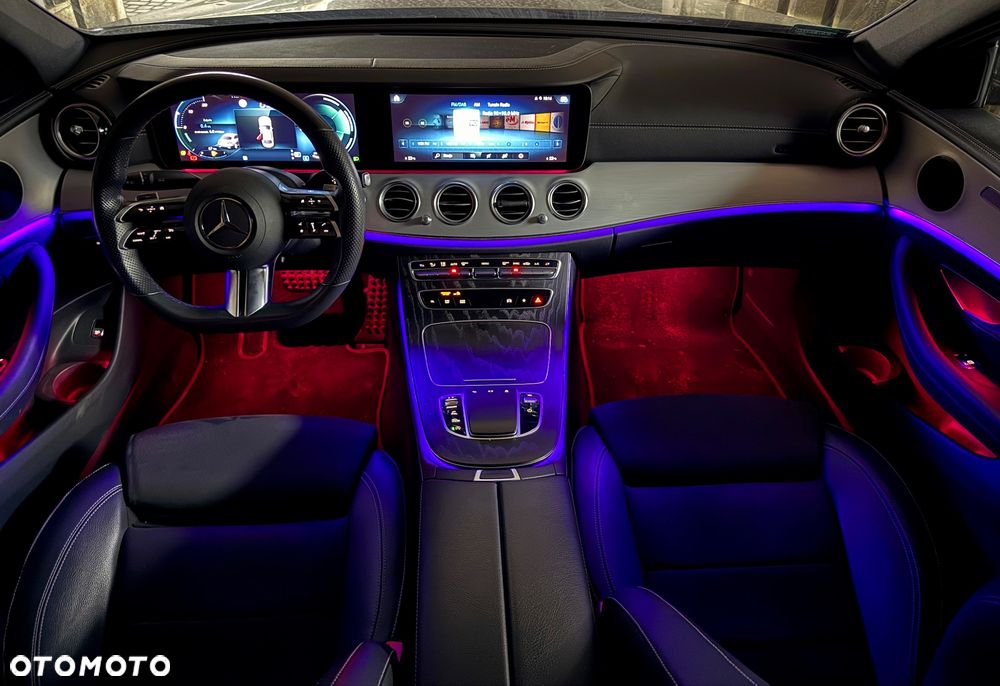 Mercedes-Benz Klasa E 220 d 4-Matic AMG - 26