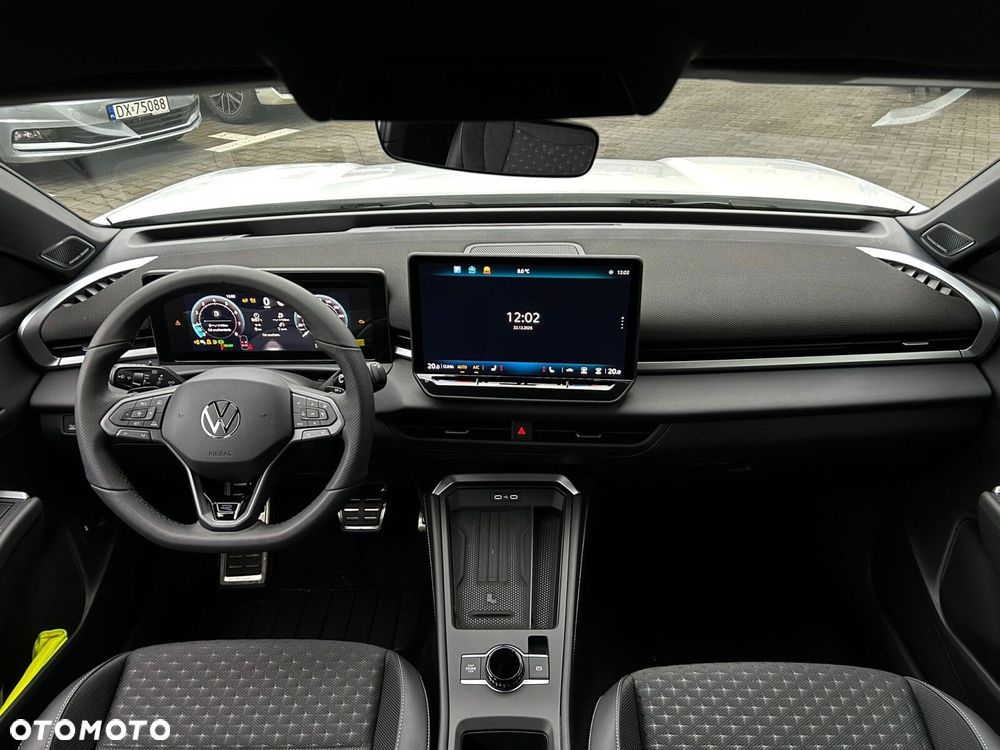 Volkswagen T-Roc - 11