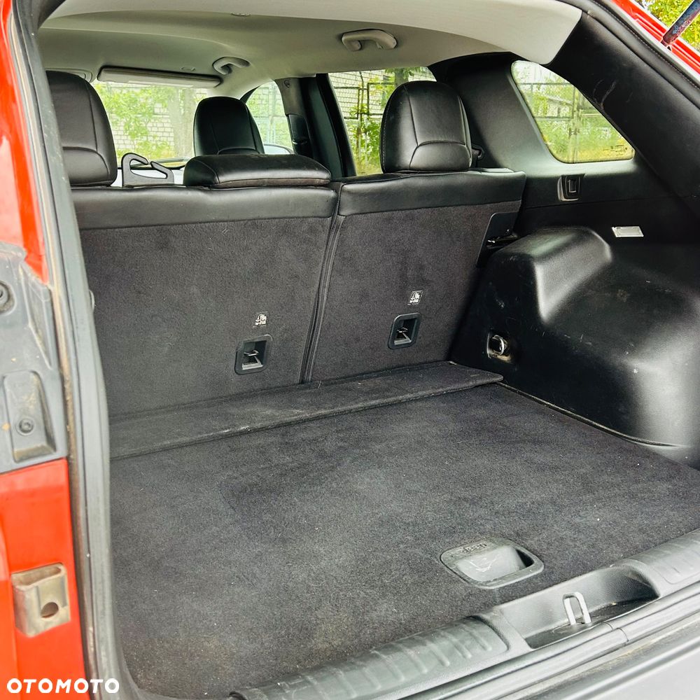 Jeep Cherokee - 9