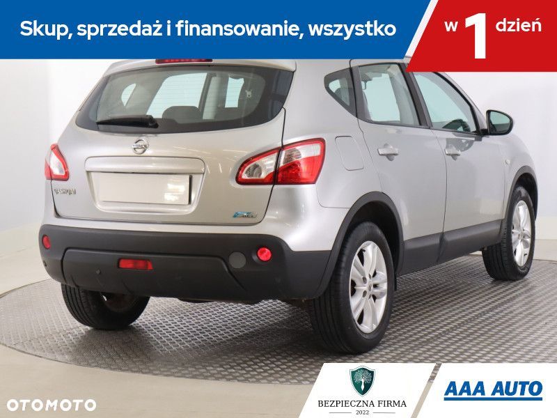 Nissan Qashqai - 6