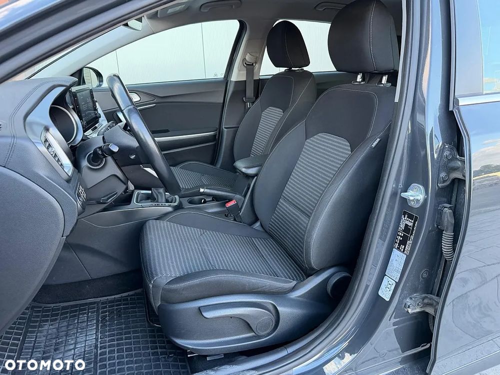 Kia Ceed 1.5 T-GDI L - 9