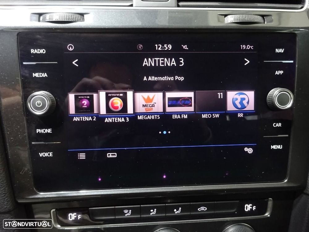 VW Golf Variant 1.6 TDi Confortline - 21