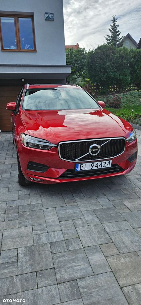 Volvo XC 60 T5 AWD Momentum - 2