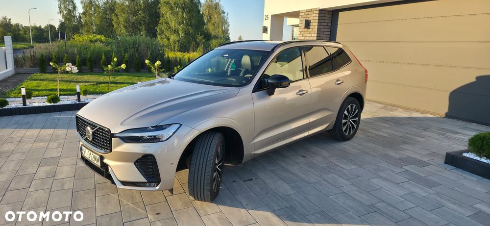 Volvo XC 60 B4 B Plus Dark - 15
