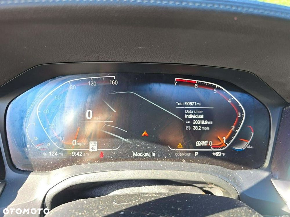 BMW Seria 3 330i xDrive M Sport - 6