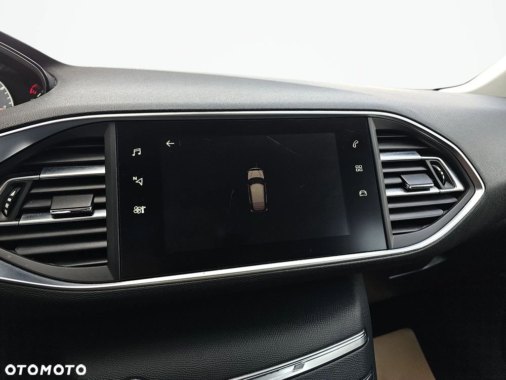 Peugeot 308 1.2 PureTech GPF Active Pack S&S EAT8 - 19