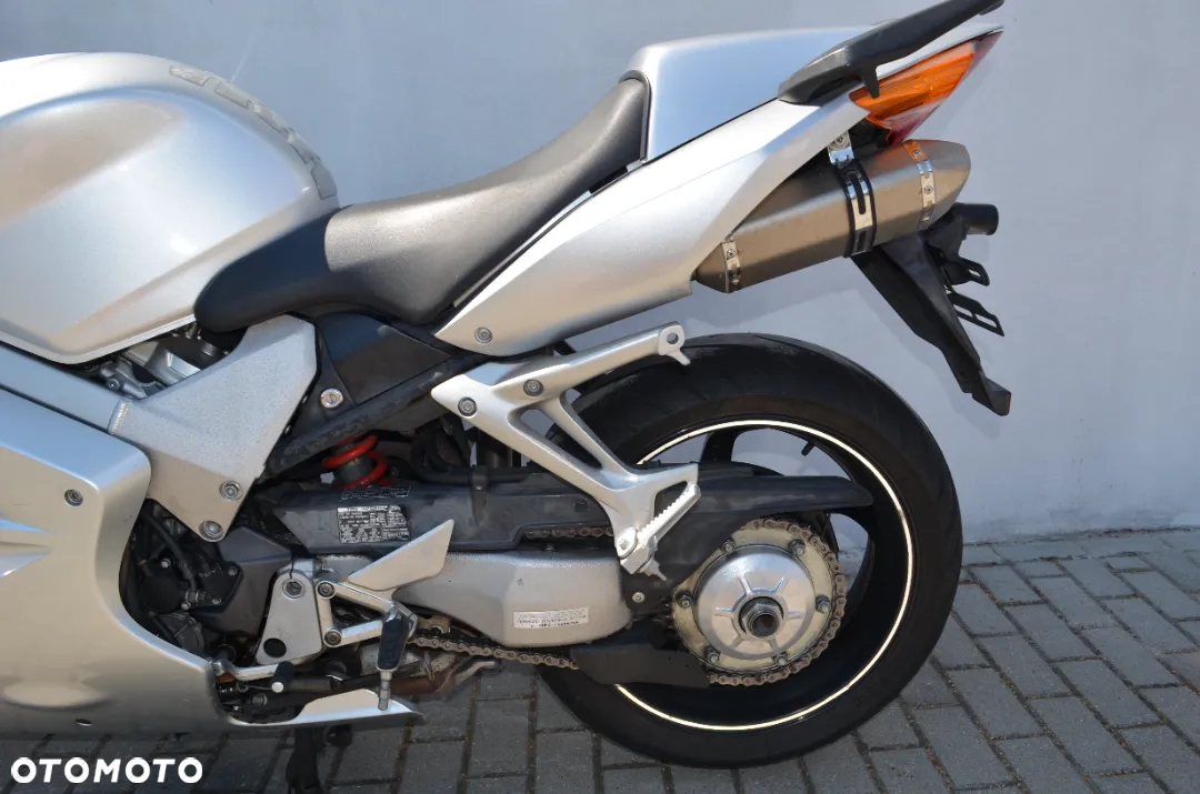 Honda VFR - 7