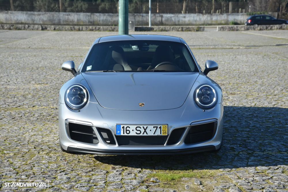 Porsche 911 Série F - 2