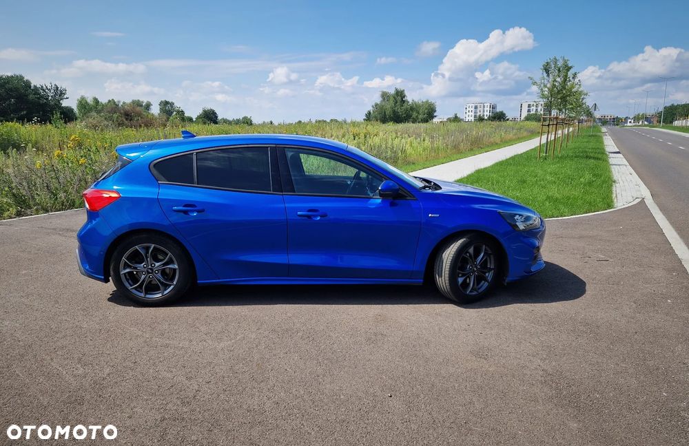 Ford Focus 1.5 EcoBoost ST-Line - 4