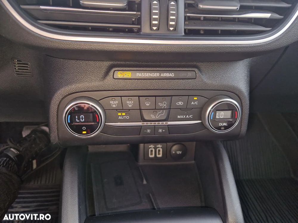 Ford Focus 1.0 EcoBoost Connected - 20