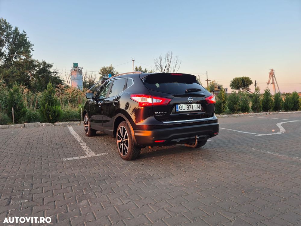 Nissan Qashqai 1.6 DCI 4 x 4 DPF Start/Stop tekna - 8