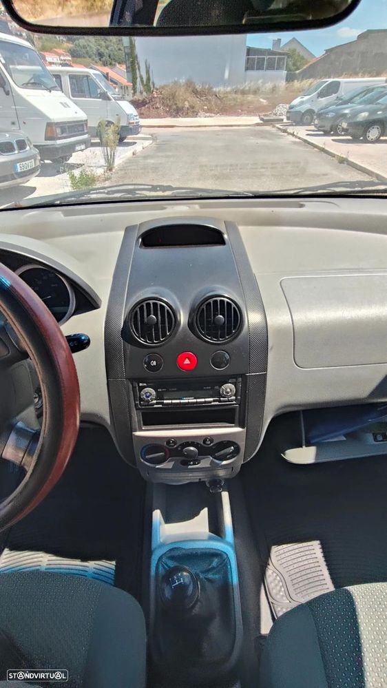 Chevrolet Kalos - 18
