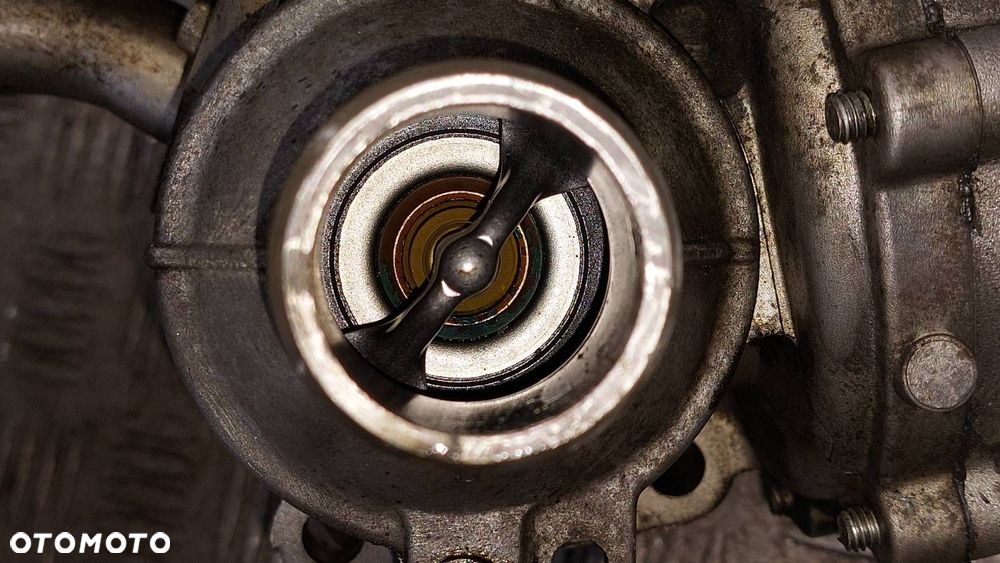 POMPA WODY + RURY PRZEWODY VOLVO XC90 I FL 4.4 V8 - 10