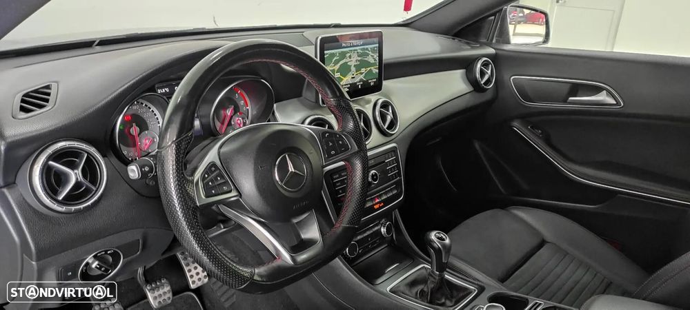 Mercedes-Benz CLA 200 - 18