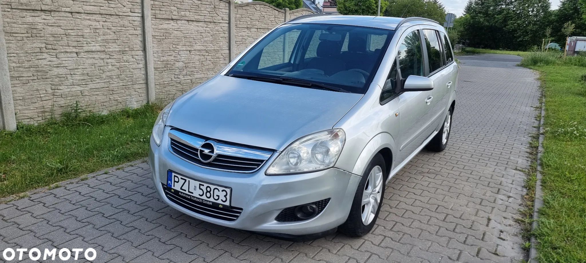 Opel Zafira - 1