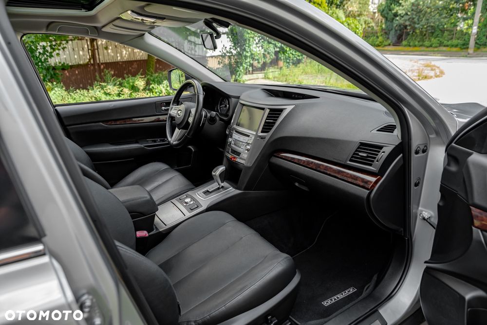 Subaru Outback 3.6 R Exclusive Navi - 8