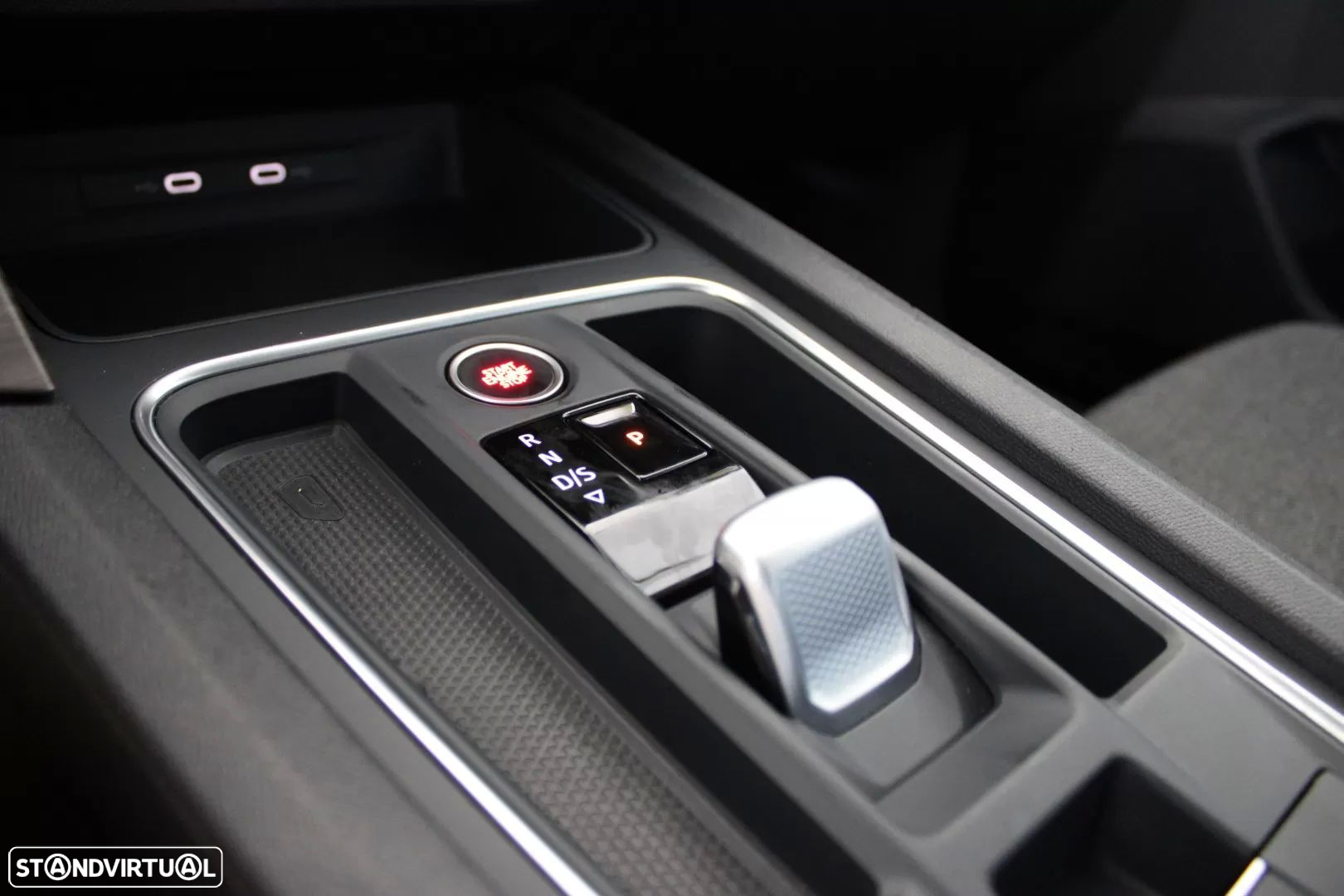 SEAT Leon 1.4 e-Hybrid Xcellence DSG - 31
