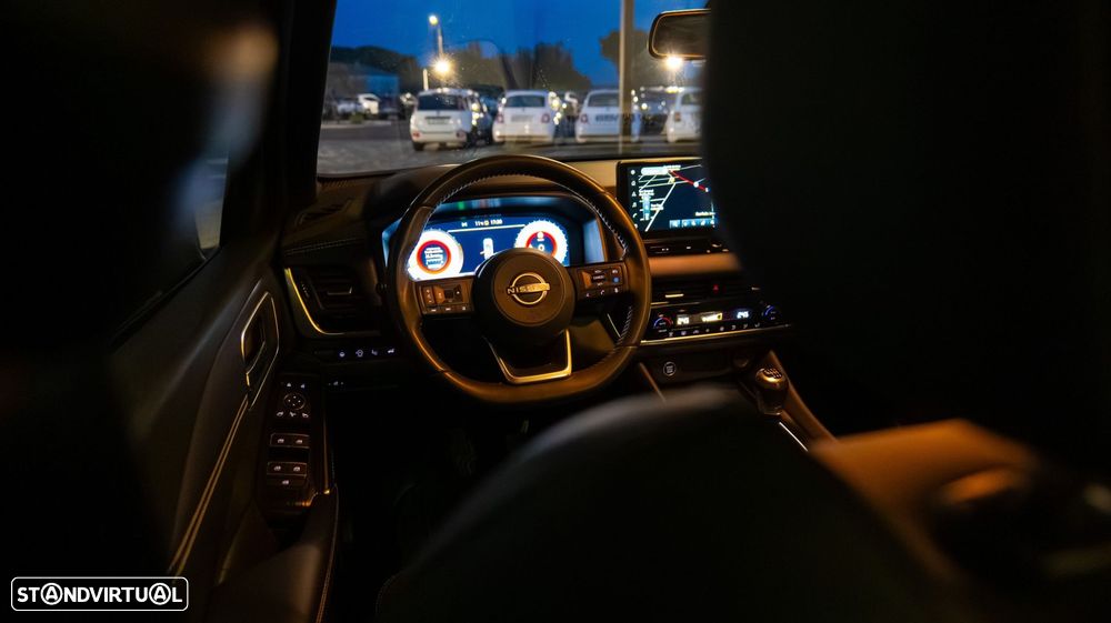 Nissan Qashqai 1.3 DIG-T Tekna SKY - 24