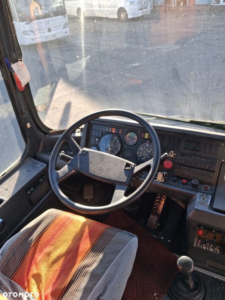 Setra Kassbohrer Setra 215 - 6