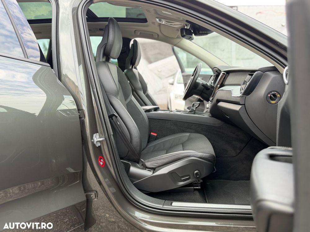 Volvo XC 60 D4 AWD Momentum - 38