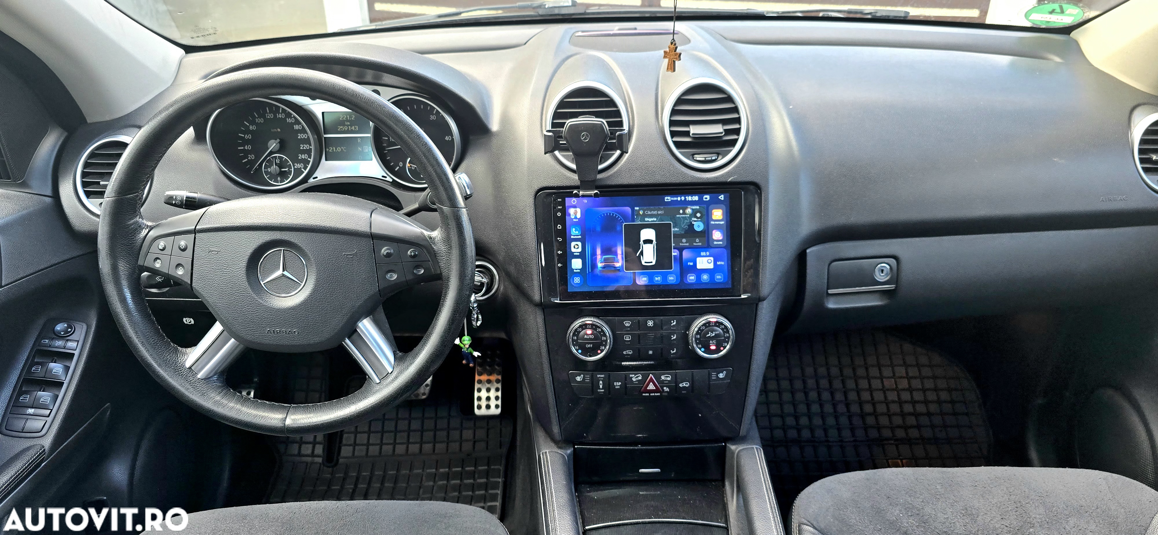 Mercedes-Benz ML - 8