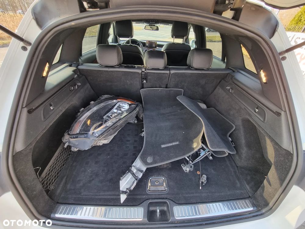 Mercedes-Benz GLC - 14