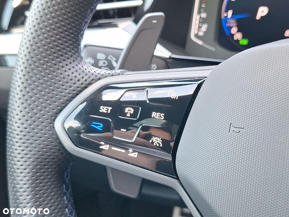 Volkswagen Arteon 2.0 TSI 4Motion R DSG - 24