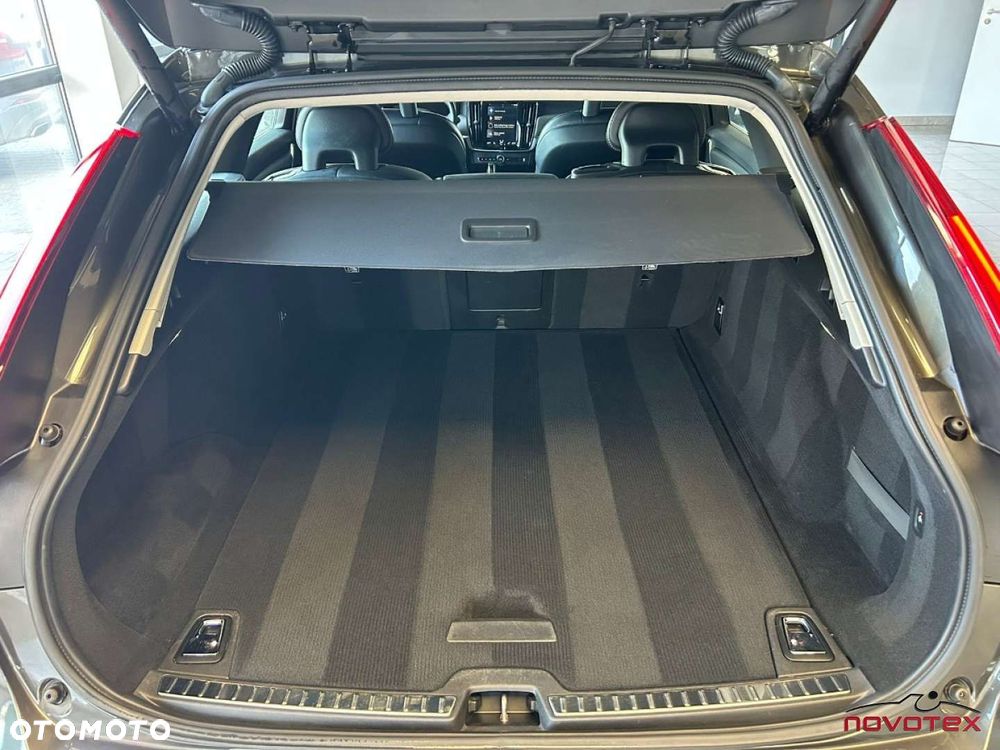 Volvo V90 - 18