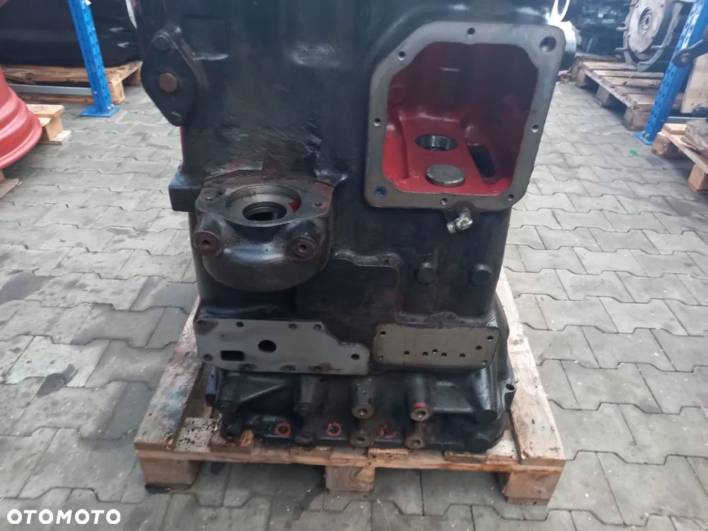 Obudowa skrzyni biegów 304328A1 Case MX100C - 7