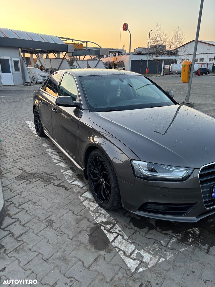 Audi A4 2.0 TDI Multitronic - 9