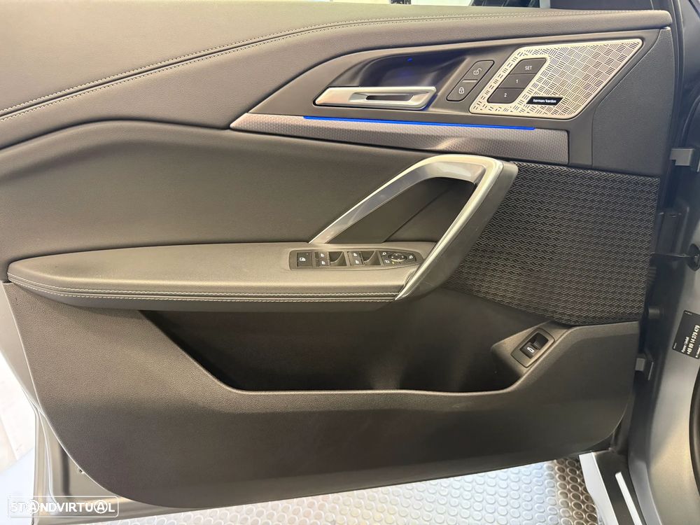 BMW iX1 xDrive30 Pack Desportivo M Pro — photo 5