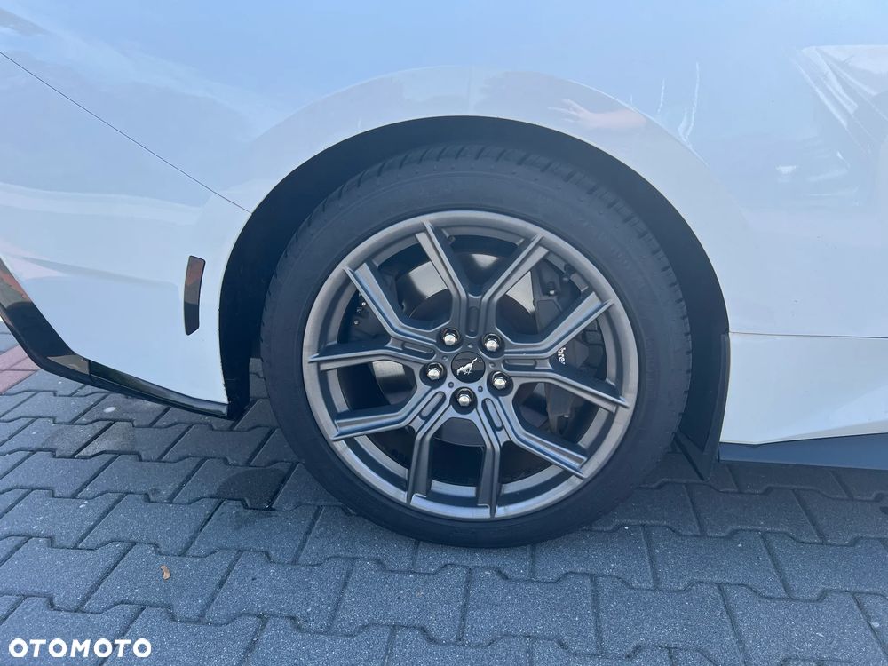 Ford Mustang 2.3 EcoBoost - 28