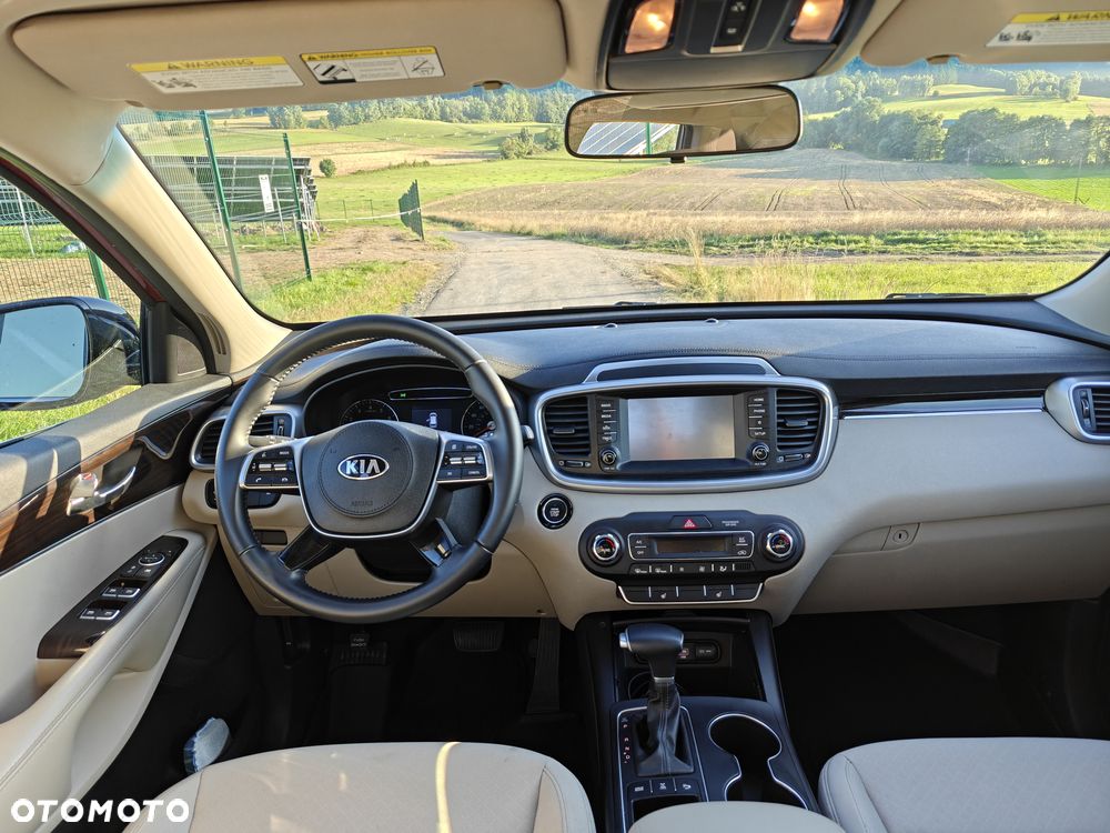 Kia Sorento - 9