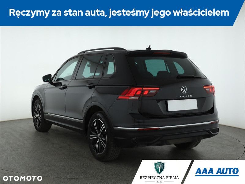 Volkswagen Tiguan - 6
