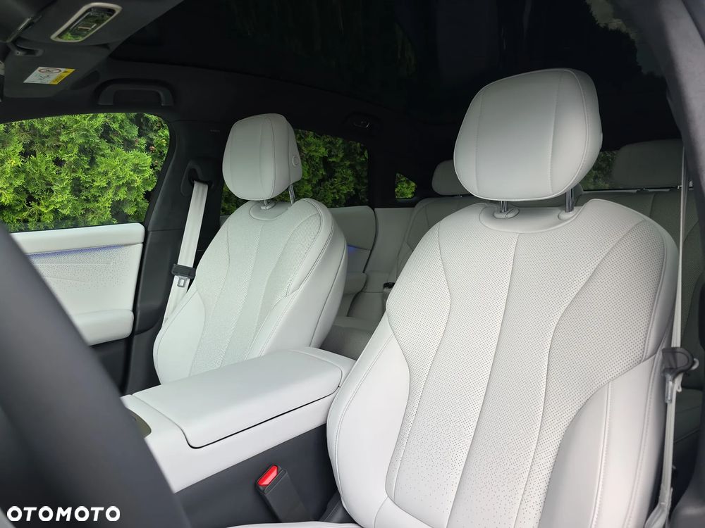 XPeng P7+ 74.9 kWh RWD Long Rage Pro - 12