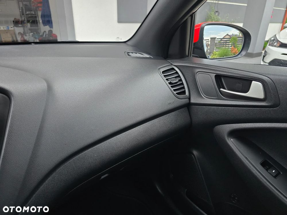 Hyundai i20 - 13