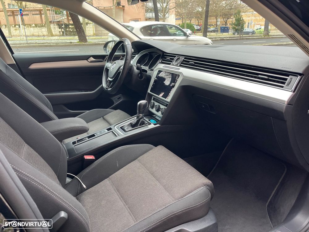 VW Passat Variant 2.0 TDi Business Package DSG - 11